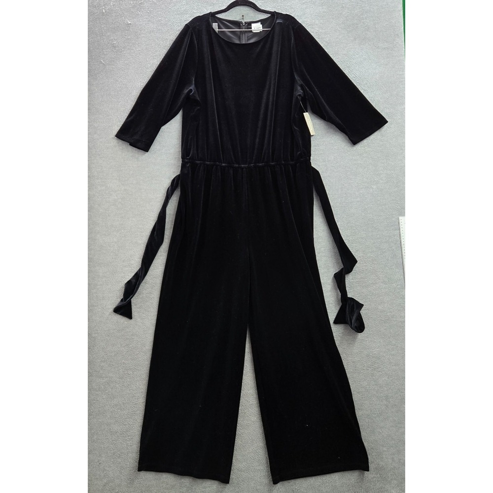 Chico's Women Jumpsuit US 3 Black Velvet Travelers 3/4 Sleeve 29" Inseam NWT